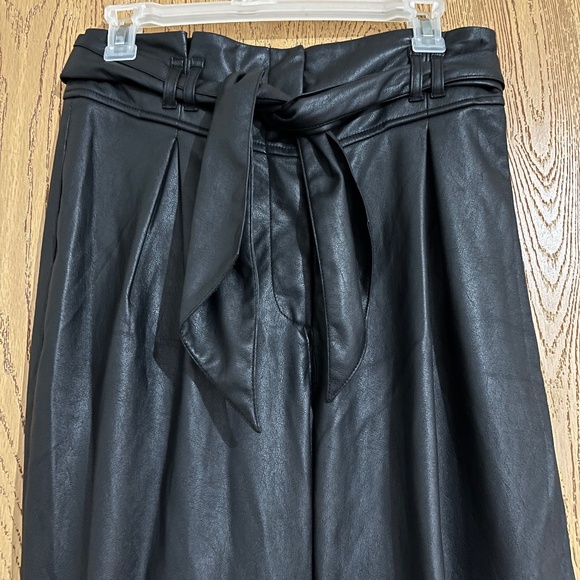 For Love & Lemons Black Soft Vegan Leather High Waist Paper Bag Dillon Pants M - Picture 2 of 7
